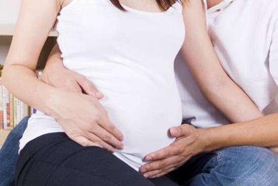 女人怀孕后，丈夫有“生理需求”该怎么办？为了胎儿看看吧！