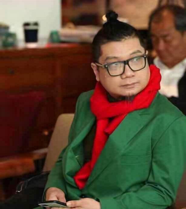 汪编剧 5390cbfe452b42c59e7f0638001602f2.jpeg