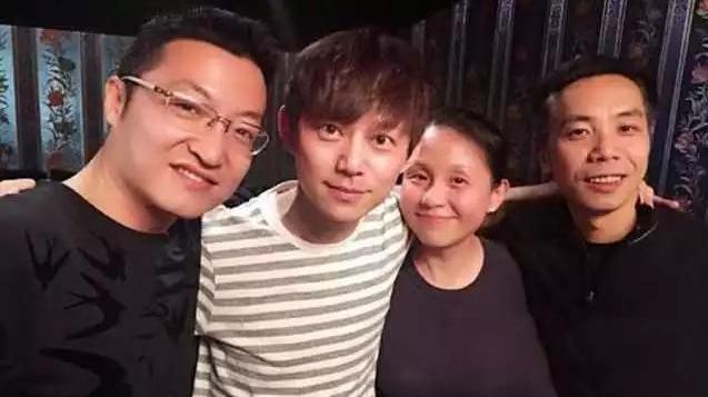 何炅谢娜再次同台 53b4766103be4bf3b8ae81384ba9f08f.jpeg