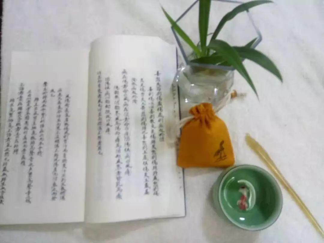 可以用什么东西刮痧 770fae1b218a4a20bc4d326f0f5a4e2d.jpeg