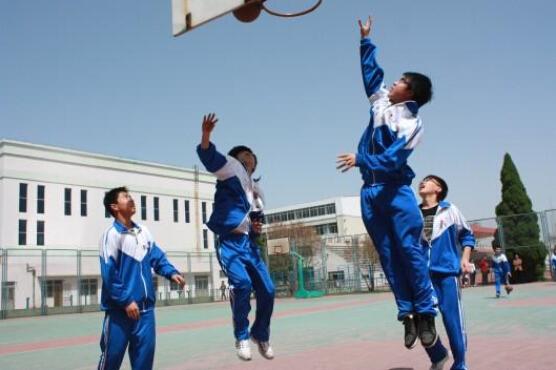 体育老师被生病体育课可有可无教育如何能真正健康