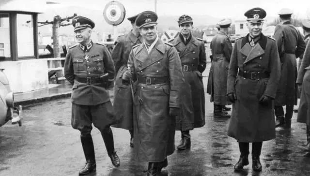 隆美尔是二战德军最出色的指挥官,希特勒为什么会对他下毒手?