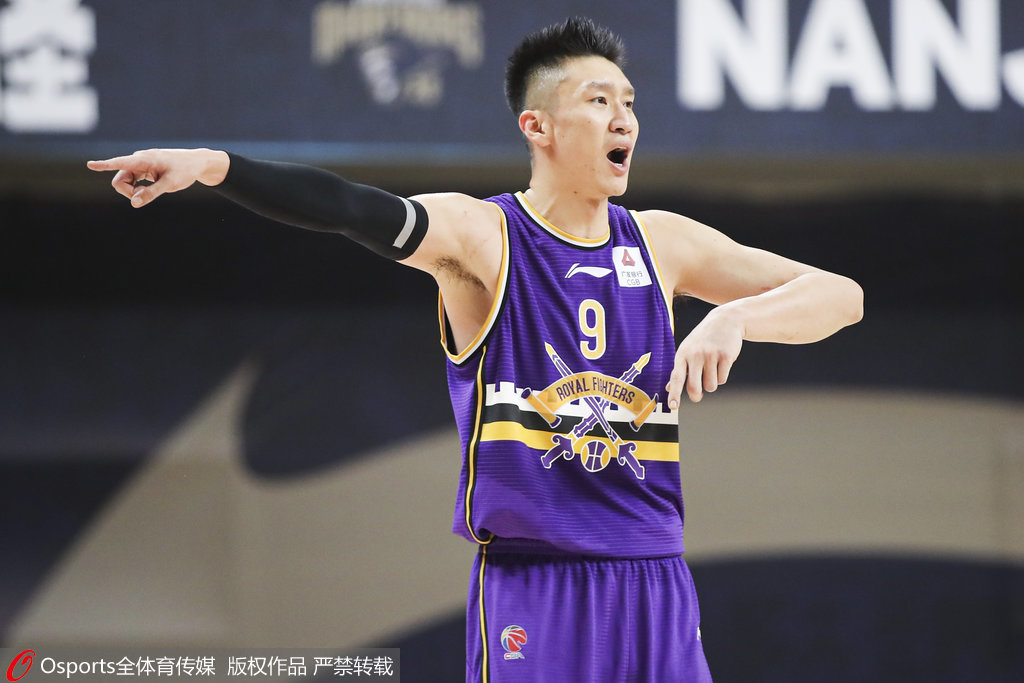 曼城天神再现无解特技!天主视角变常规操纵|gif
