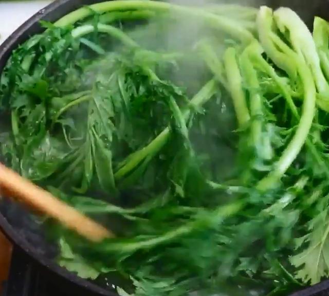 自己怎么做酸菜不放醋 9a15e27faea34f999c94366dd5afafe3.jpeg