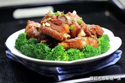 排骨和什么一起煮最好 b4a05e5a03664df3a594006f032c9872.jpeg