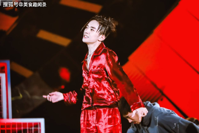 易烊千玺唱的歌视频 d695d9a21fbc4bb5bee40deb09b53cd6.png