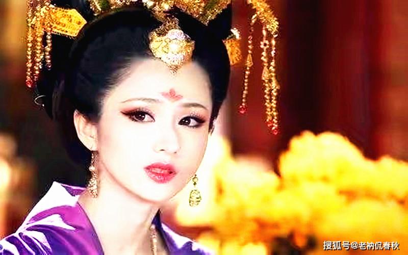 后宫佳丽都向楚成王献媚,只有一人视而不见,楚王下令