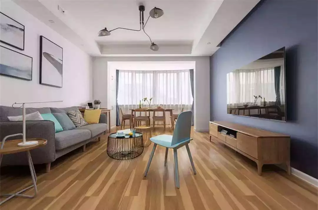 如何装修无窗客厅 ff9794fbc9104f6c9d9084ab67aaec18.png