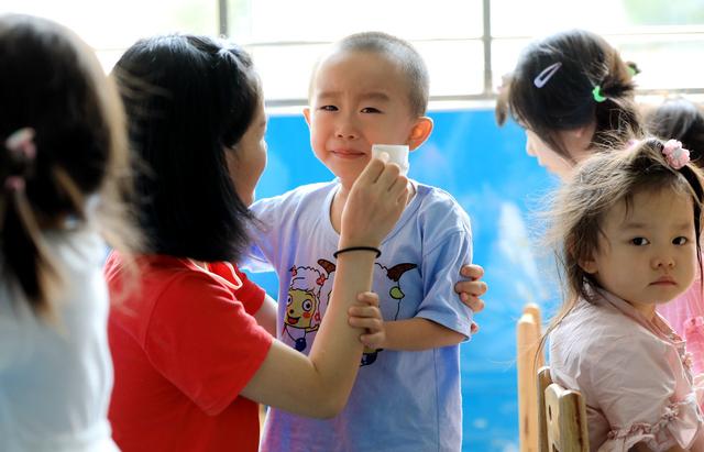 育儿小学堂■为什么孩子上幼儿园头一年总生病？家长若重视这3点，孩子少生病