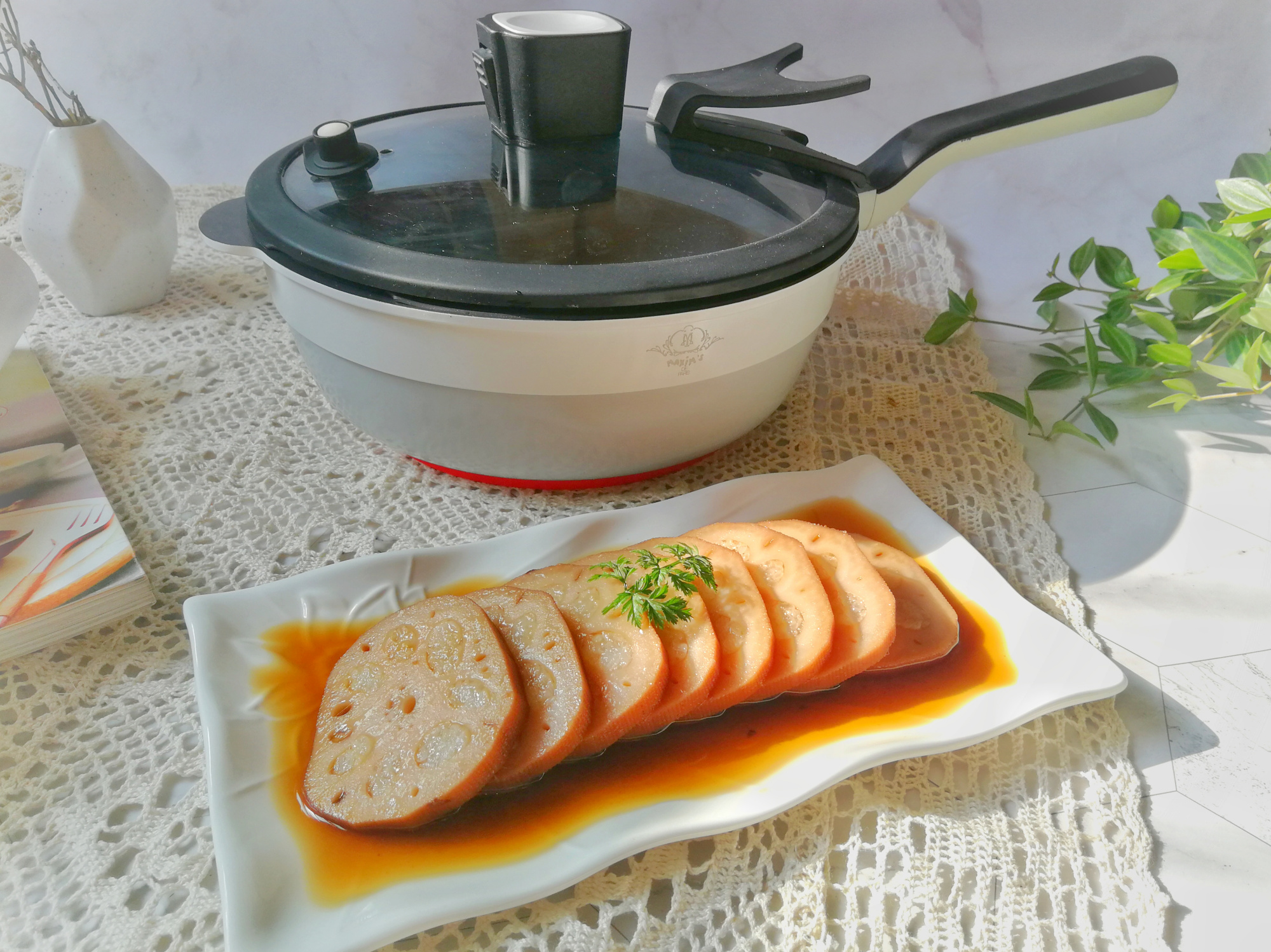 怎样做红糖莲藕 2816a8a7e268441d97c9675cf0eff5d8.jpeg