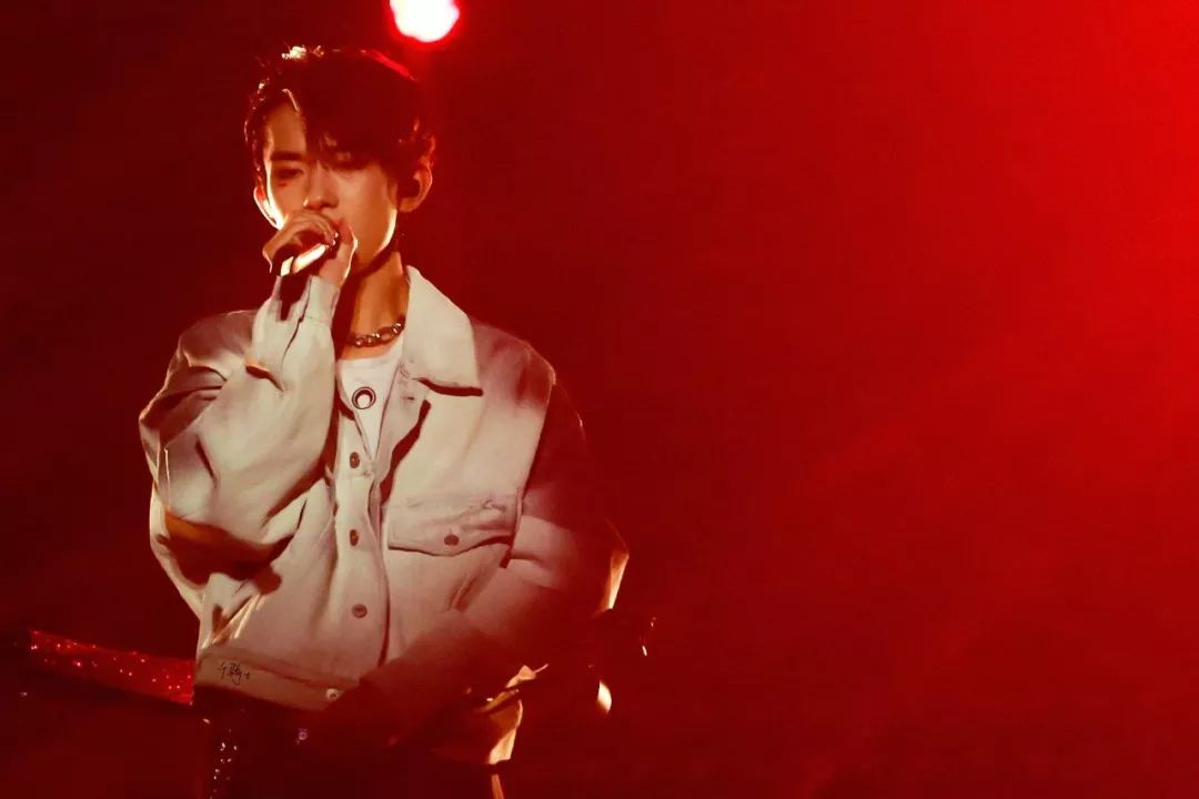 fashion weekly | 易烊千玺最具商业价值明星,gucci新