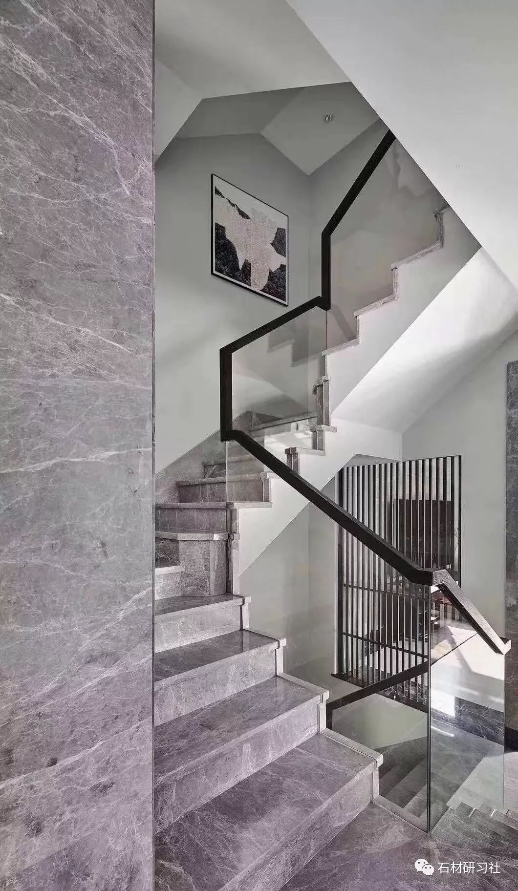高级灰最不能缺少的是灰色大理石楼梯