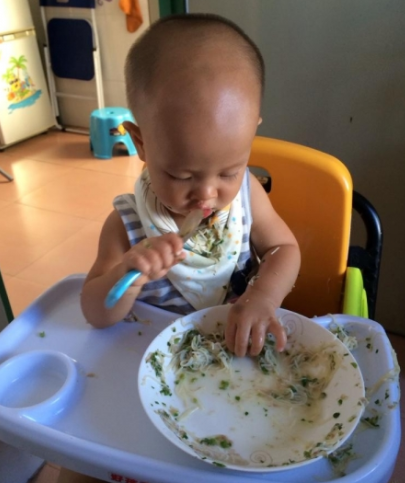 孩子几个月吃辅食怎么吃 6de246634a684b5a8245af64d6e831d9.png