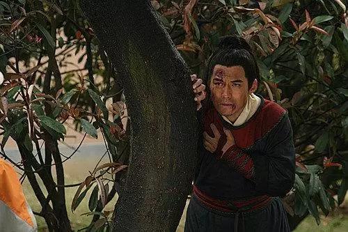 卢俊义|卢俊义喝下毒酒后还有一线生机，一直忠心于他的燕青为何不相救？