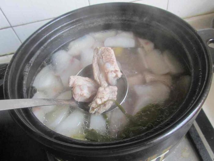 减肥期间能喝排骨汤吃排骨吗 b969232ccb1c4c369bd1894914b2d08a.jpeg