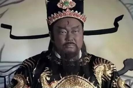 因为|当年包拯的官职有多大呢？在现在是什么级别，真的可以先斩后奏吗