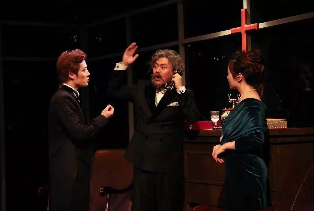 话剧表演视频 e9491b2754db4fee8d41f6334cd87da0.jpeg