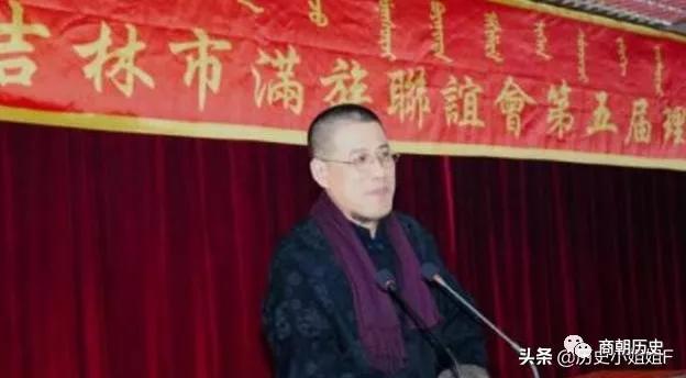 乾隆|乾隆的7世孙，手戴上亿大扳指，专家劝其上交，他直言回怼
