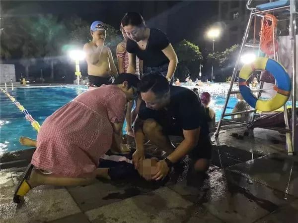 老人口唇发绀_口唇发绀图片