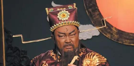 因为|当年包拯的官职有多大呢？在现在是什么级别，真的可以先斩后奏吗