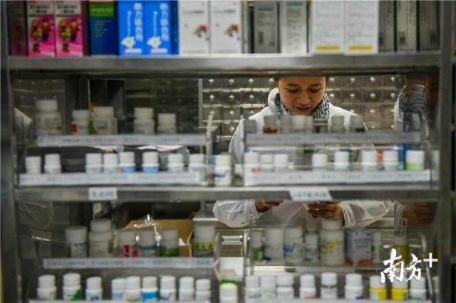 惠州落实药品4+7试点，12月30日起25种药价最高降96%