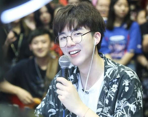 干就完了原唱完整版何鹏 4c2638571e964d129e811b92587b484d.jpeg