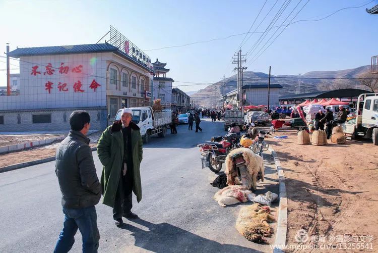 乡愁!这里是西吉马建乡,你看那山的敦厚,你看那人的淳朴.