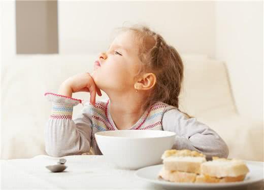 几个月宝宝会自己吃东西 6dececea282f4dd9bc2a675bf143abc9.jpeg