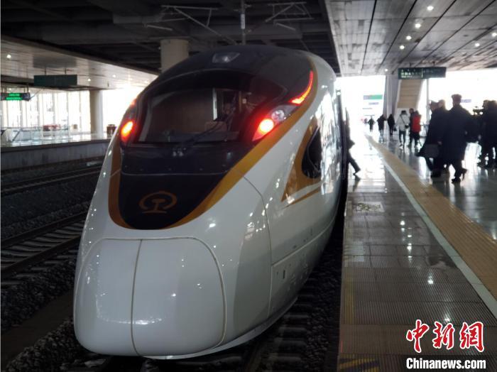 全国铁路今起大调图京张高铁正式开通运营