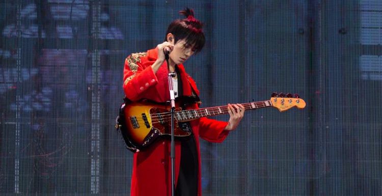 易烊千玺玊尔演唱会完整版图片 9412023b32d44b81b1c392df154389ae.jpeg