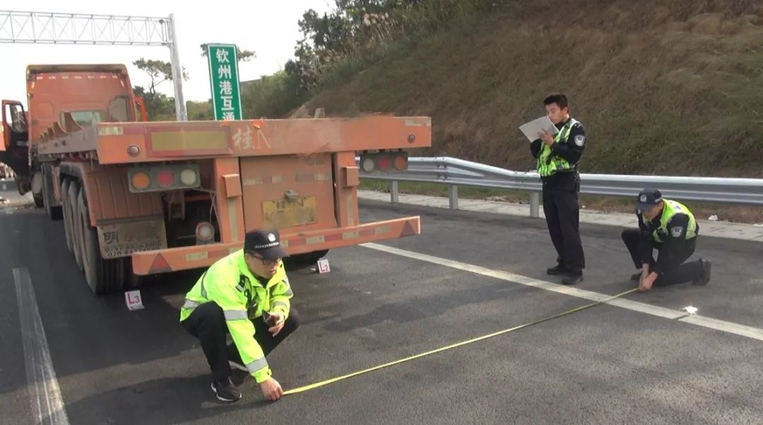 收费站可以停车多久 e1a1c822d28c4c6d9bb0fa9c146ff068.jpeg