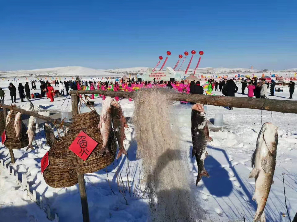 「环球网」京津冀冬季（雪地）马术速度越野赛日前在沽源县成功举