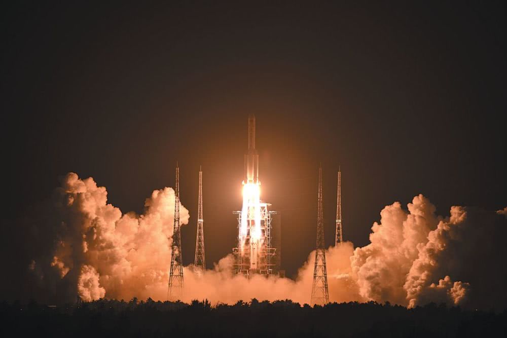 新视野号出发第一期 ef60f240e6f7444986a6627bf8063c2a.jpeg