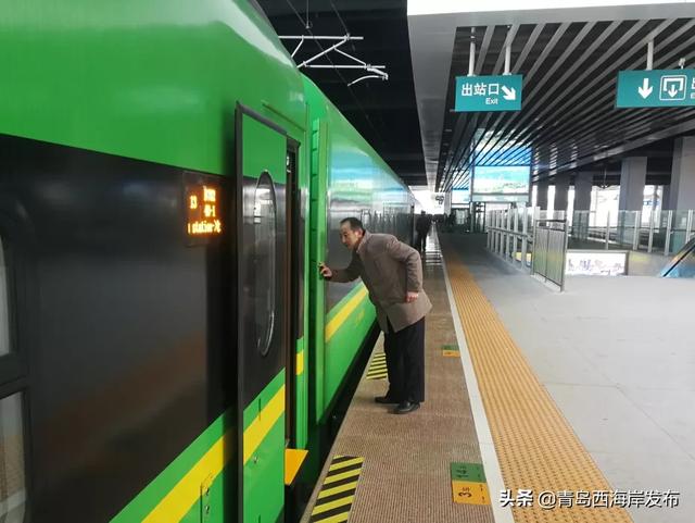 速围观青岛西站首开绿巨人由杭州开往青岛北