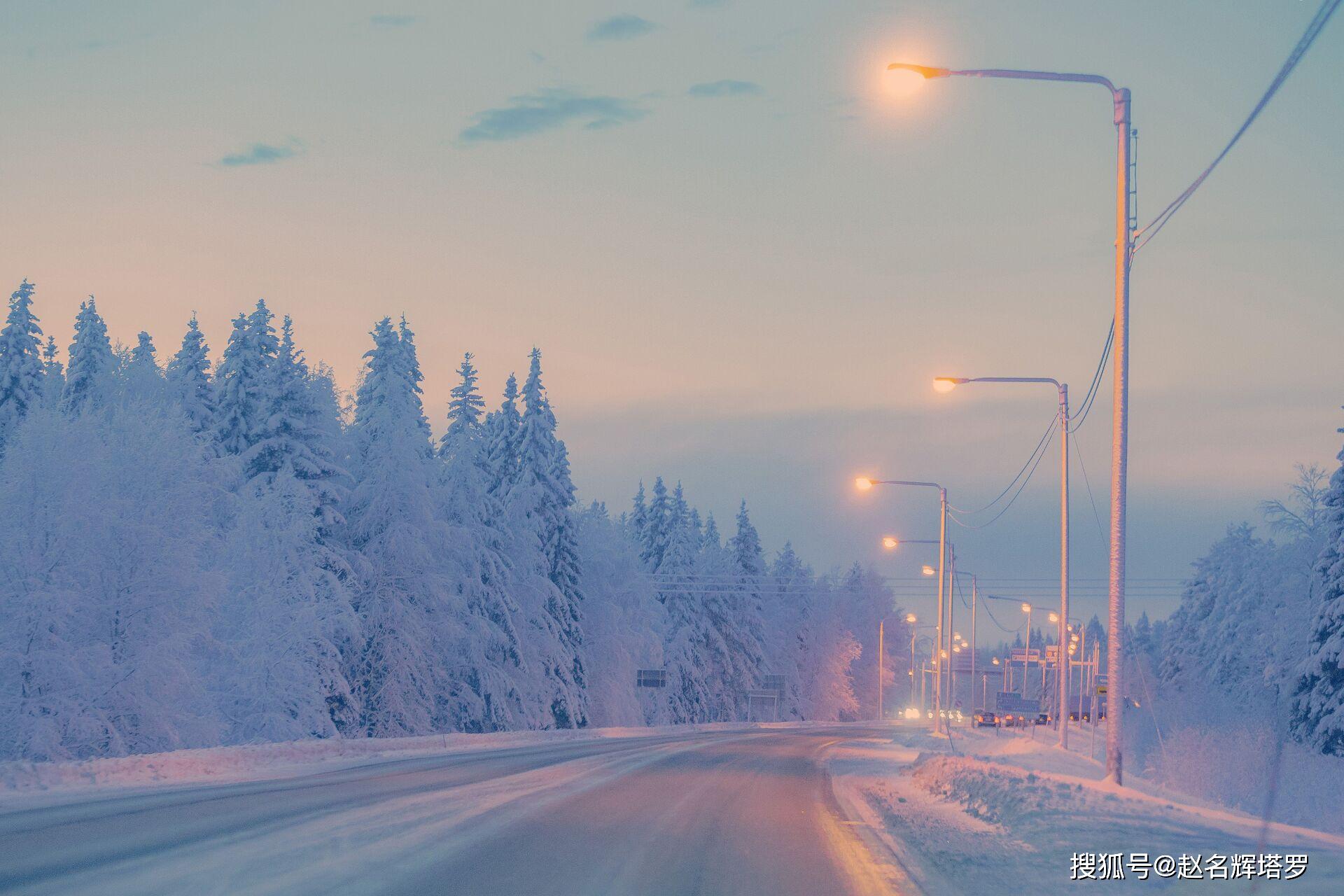 赵名辉塔罗占卜:我最近的事业财运