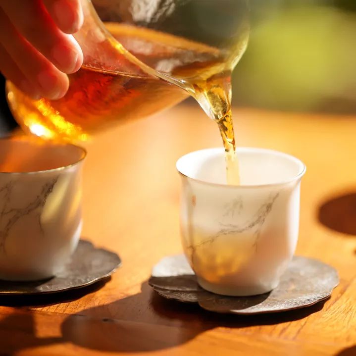 茗茶品酒 ▎60年的倾注与专研,只为那一缕茶香轻扬