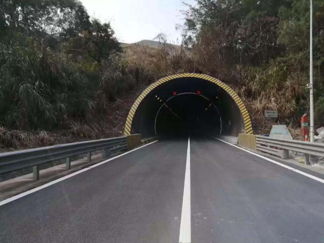 最新木冲隧道改造竣工今天已恢复双向通车
