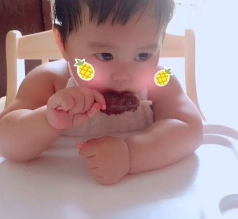 八个月婴儿睡觉满头大汗 5e9e72a5733c4d29a69a114deb3fba8e.png