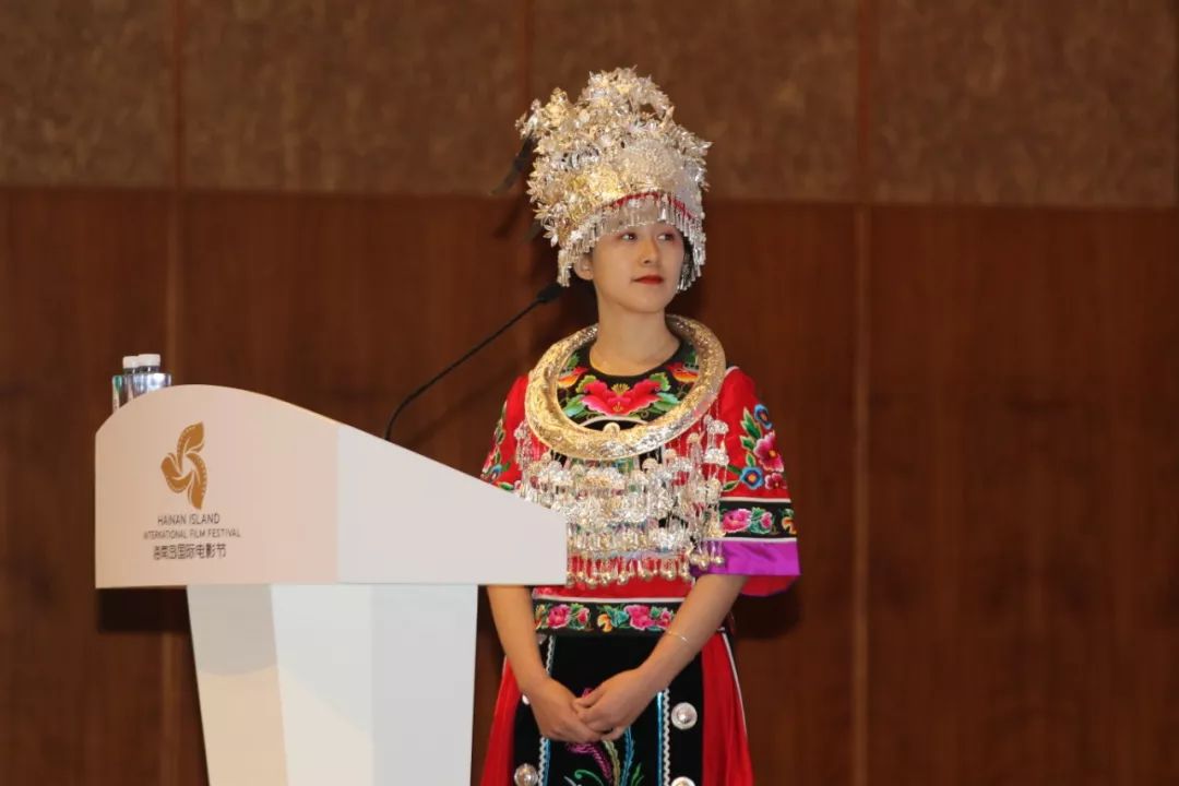 重庆苗族姑娘电影节意外走红娇阿依成彭水旅游致富新名片