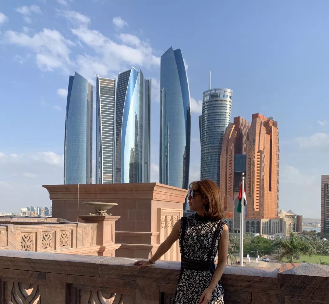 迪拜的穷只有阿布扎比知道!这个土豪国,富得