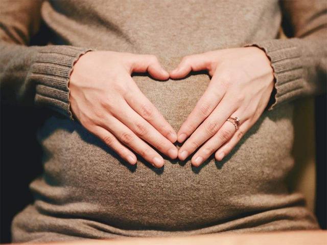 女人一生最多能怀孕多少次，最多能生多少个孩子？