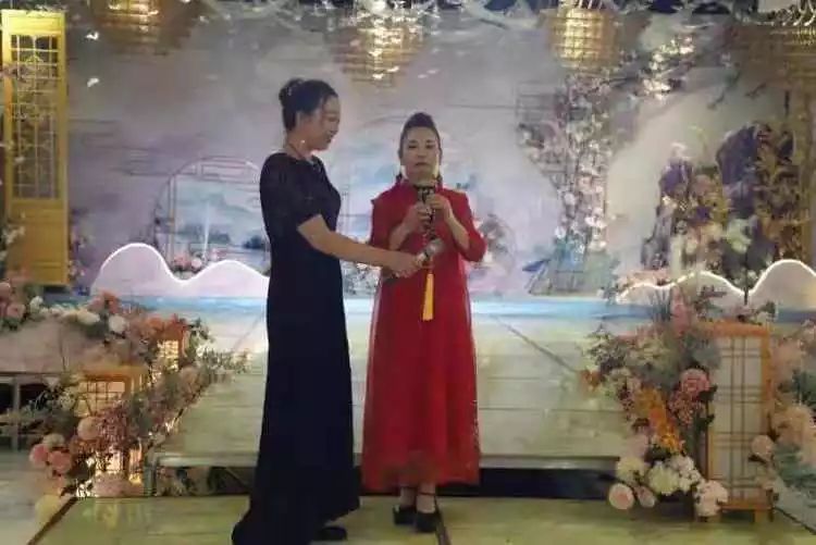 葫芦丝独奏:《天边》