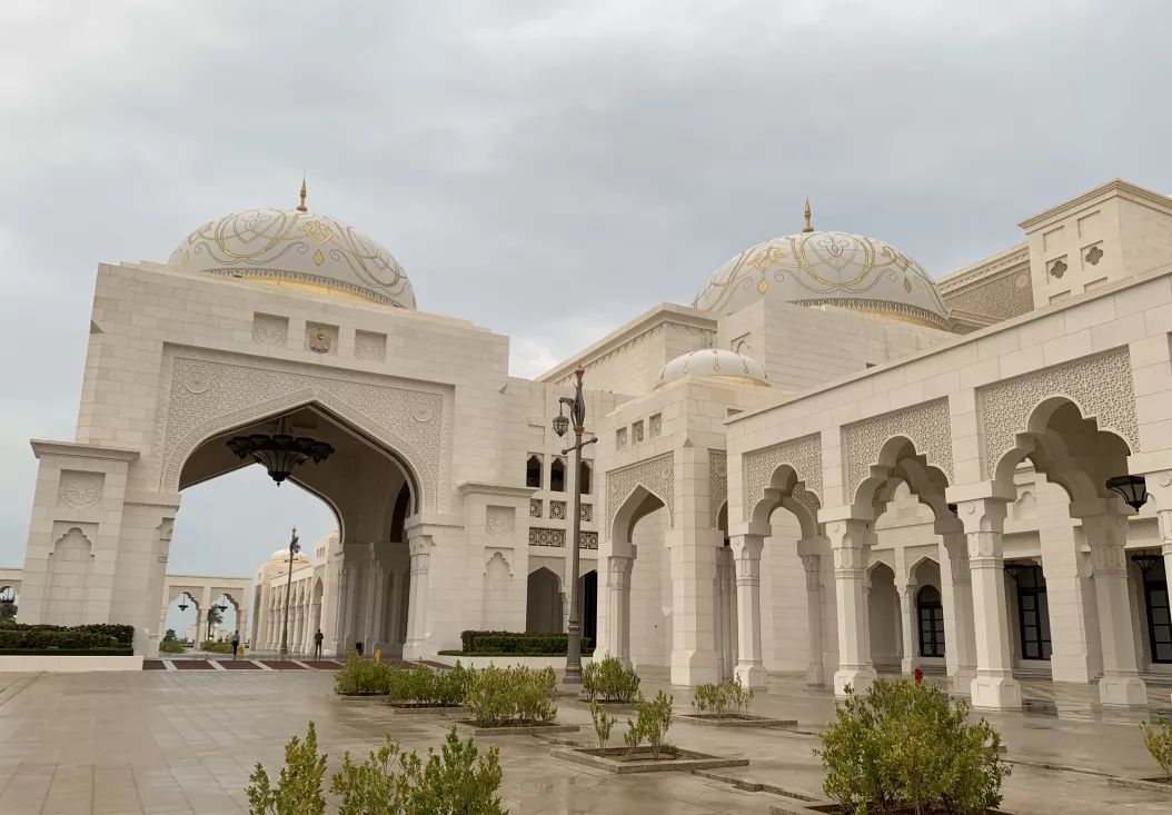 迪拜的穷只有阿布扎比知道!这个土豪国,富得
