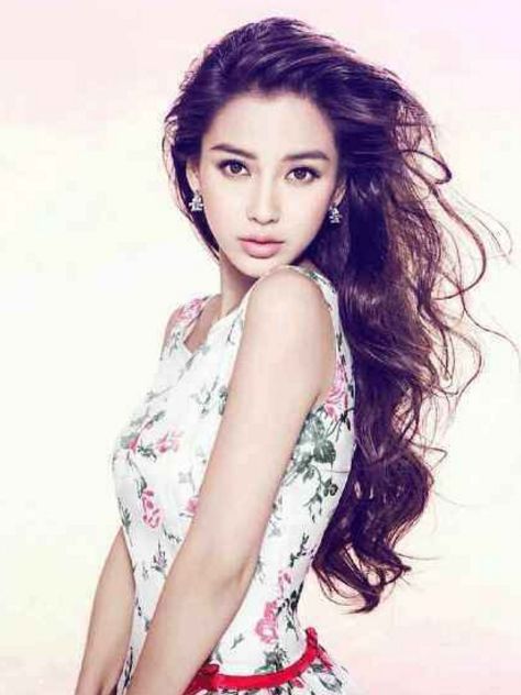 娱乐圈女明星长发大波浪发型 杨幂迪丽热巴赵丽颖都没