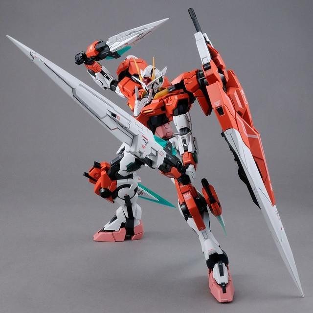 模玩资讯:万代 pg 1/60 七剑型00高达/g 模拟验证机