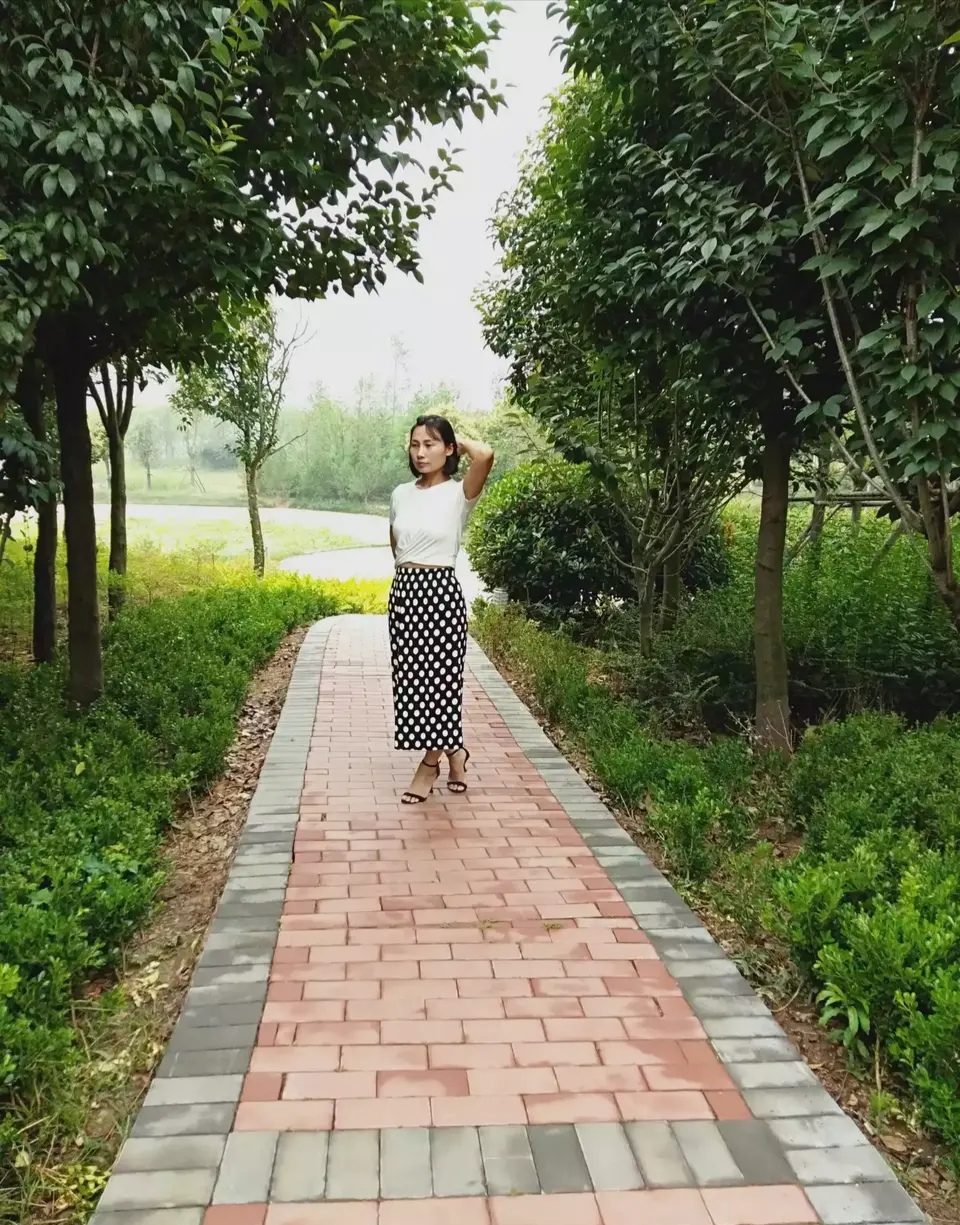 40岁的女人,生活在普通人家,依然也可以很开心
