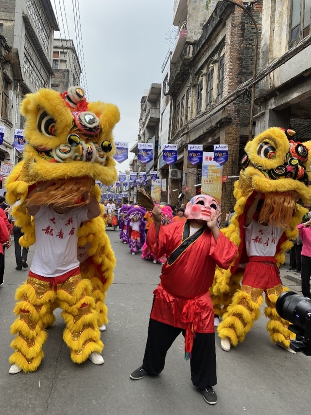 百年商都骑楼摇身变为市集 东莞市民青睐传统文化过新年