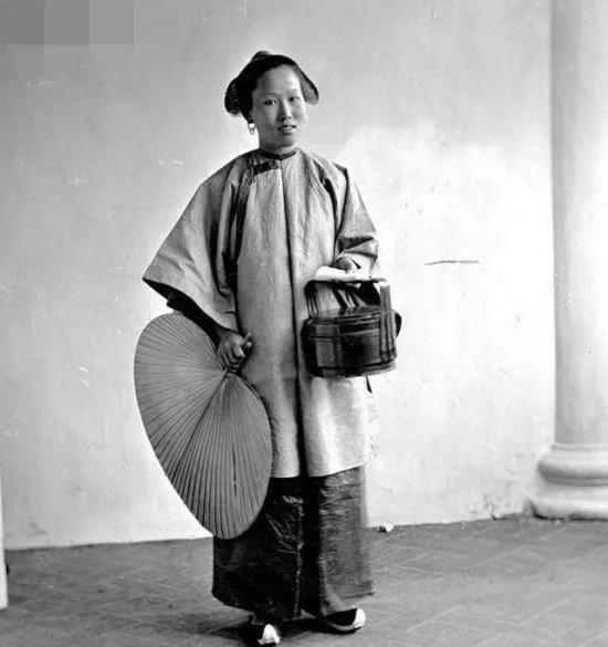 清朝|100多年前的清朝女子，最后一张让人一见倾心