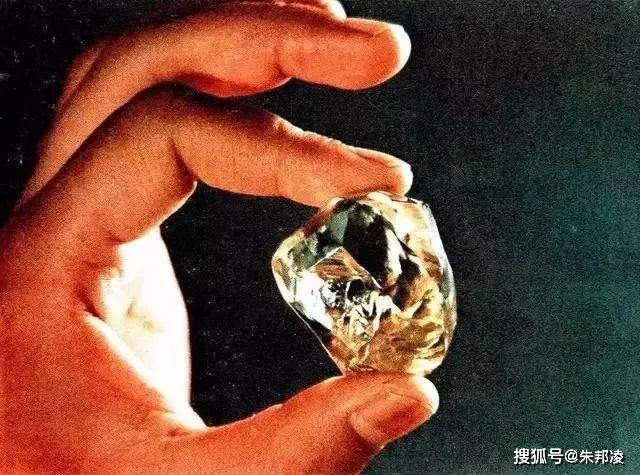 1,中国最大钻石名叫"金鸡钻石"