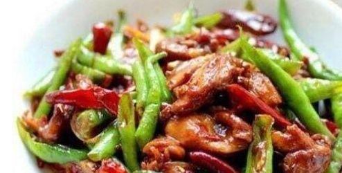 炒什么菜放生抽老抽 abdf3de70efd465b808f3407acd14c3f.jpeg